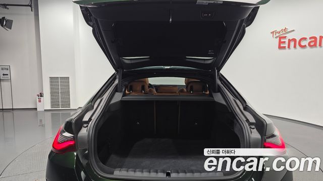 BMW i4 eDrive40 M Sports 2022 — фото 20
