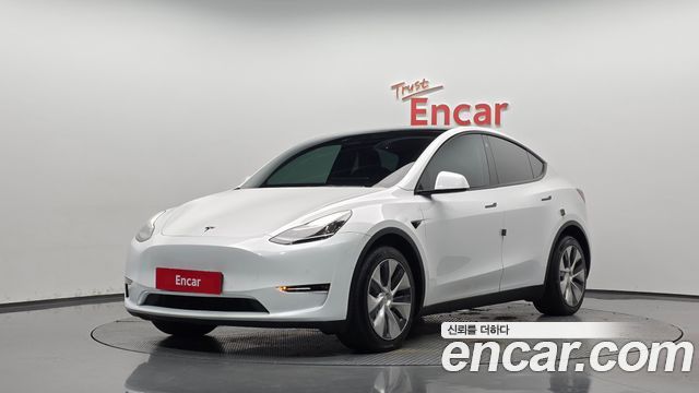 Tesla Model Y Long Range AWD
