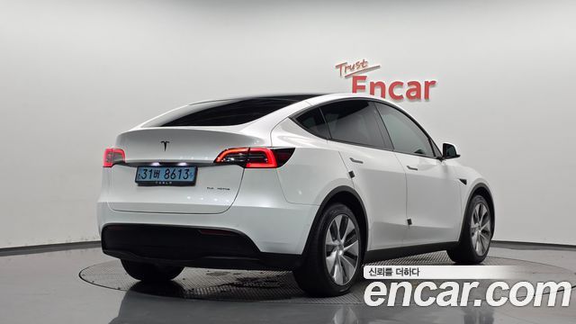 Tesla Model Y Long Range AWD 2022 — фото 2