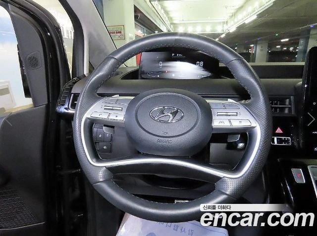 Hyundai Staria Lounge 9-Seater Prestige 2022 — фото 8