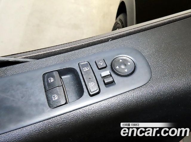 Hyundai Staria Lounge 9-Seater Prestige 2022 — фото 16