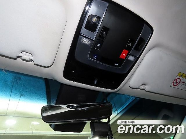 Hyundai Staria Lounge 9-Seater Prestige 2022 — фото 20
