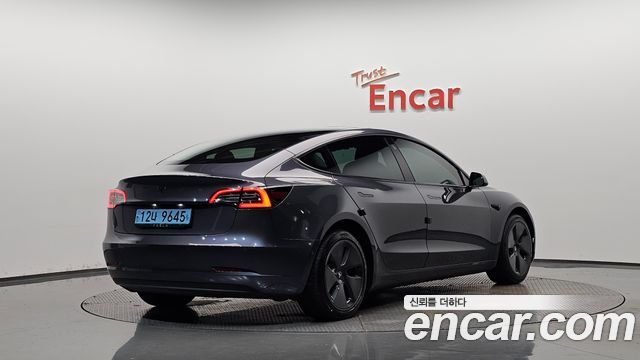 Tesla Model 3 Standard Range Plue RWD 2021 — фото 2