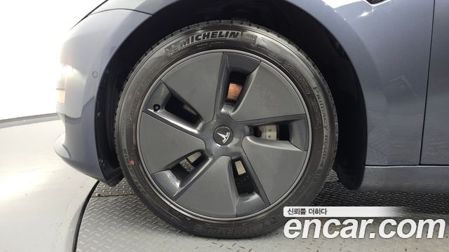 Tesla Model 3 Standard Range Plue RWD 2021 — фото 5