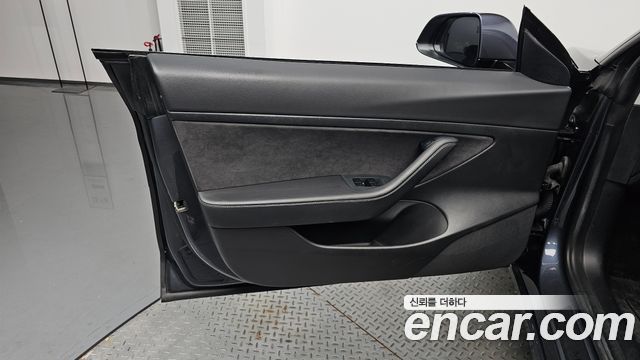 Tesla Model 3 Standard Range Plue RWD 2021 — фото 30