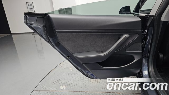 Tesla Model 3 Standard Range Plue RWD 2021 — фото 31