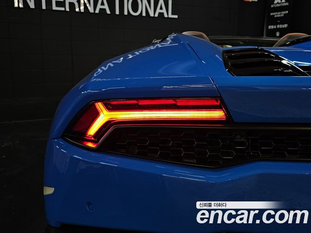Lamborghini Huracan LP610-4 Spyder 2017 — фото 8