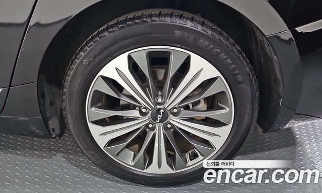 Kia K8 Hybrid Signature 2023 — фото 21