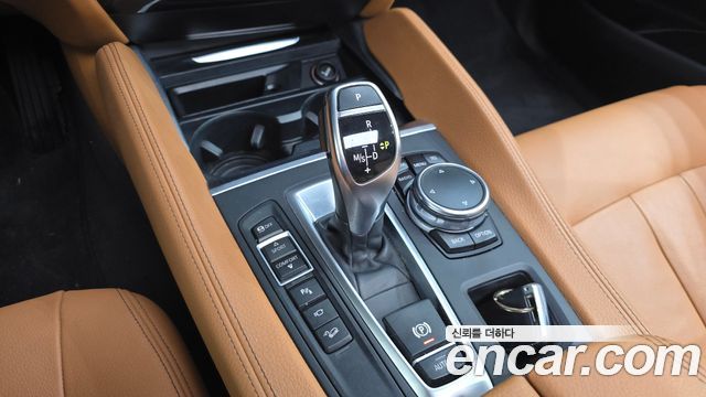 BMW X6 (F16) xDrive 30d 2016 — фото 9