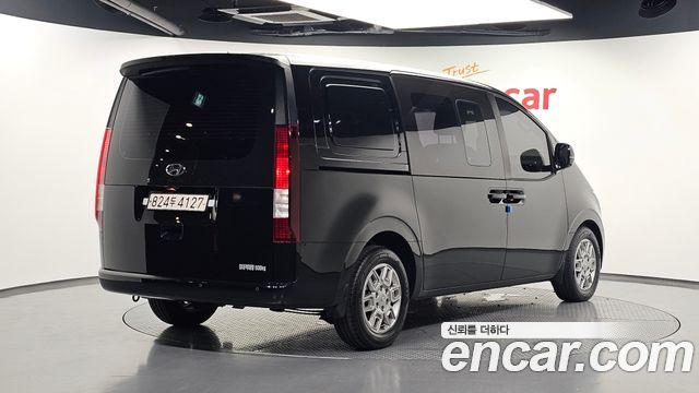 Hyundai Staria Cargo 5-Seater Modern 2022 — фото 2