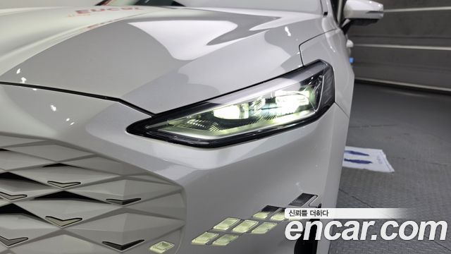 Kia K8 2.5 Gasoline 2WD Signature 2022 — фото 22