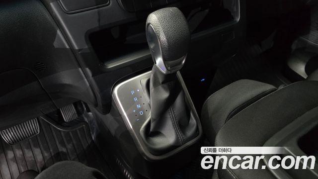 Hyundai Staria Cargo 3-Seater Smart 2022 — фото 9