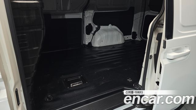 Hyundai Staria Cargo 3-Seater Smart 2022 — фото 12