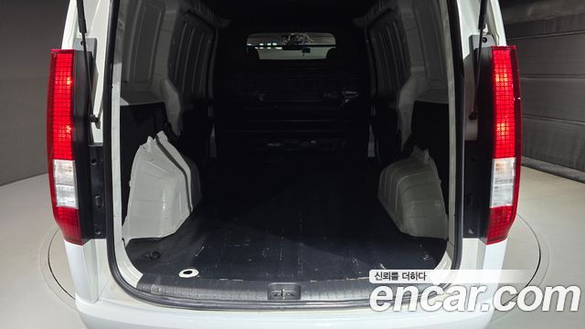 Hyundai Staria Cargo 3-Seater Smart 2022 — фото 20