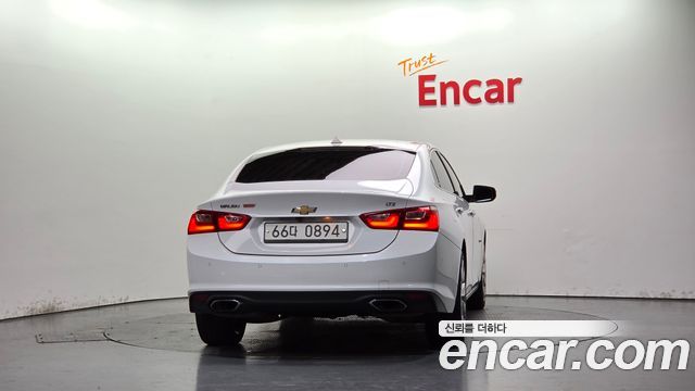 Chevrolet Malibu 2.0 Turbo LTZ Premium 2017 — фото 4