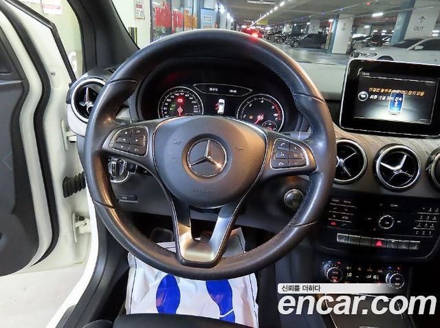 Mercedes-Benz B-Class (W246) B200 d 2017 — фото 8