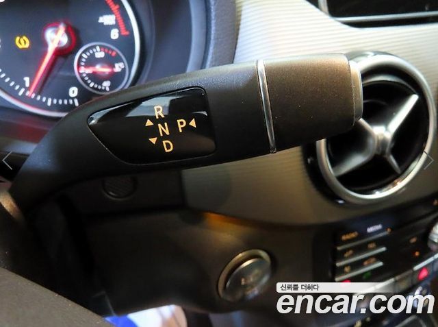 Mercedes-Benz B-Class (W246) B200 d 2017 — фото 16