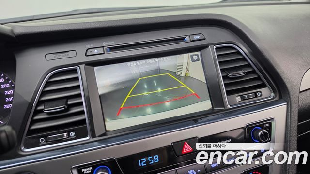 Hyundai Sonata (LF) 2.0 Smart 2015 — фото 14