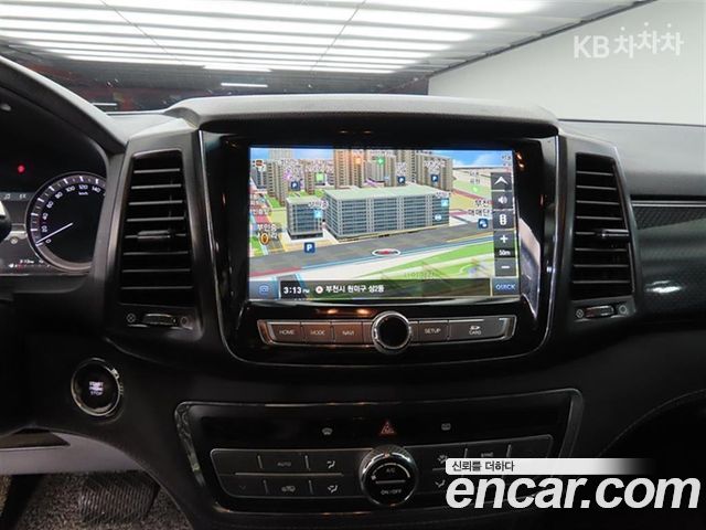 KG Mobility (SsangYong) Rexton Sports Khan Diesel 2.2 4WD Noblesse (5-Link) 2021 — фото 18