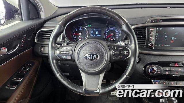 Kia Sorento Diesel 2.2 4WD Noblesse Special 2017 — фото 13