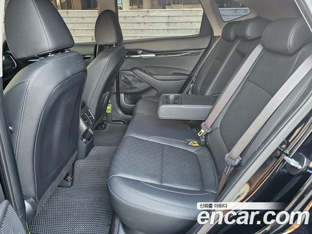 Kia Seltos Gasoline 1.6 Turbo 2WD Signature 2023 — фото 8