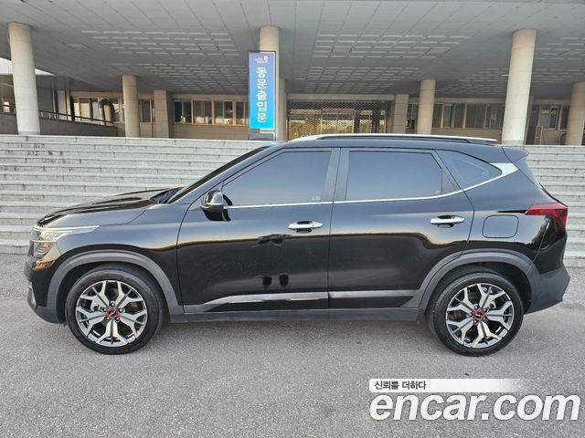 Kia Seltos Gasoline 1.6 Turbo 2WD Signature 2023 — фото 10