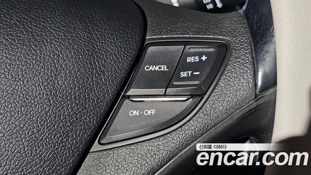 Hyundai Sonata Hybrid 2.0 Smart 2015 — фото 15