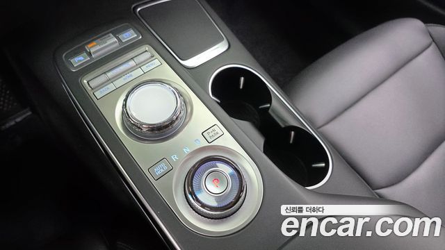 Genesis GV70 2.5T Gasoline AWD 2024 — фото 9