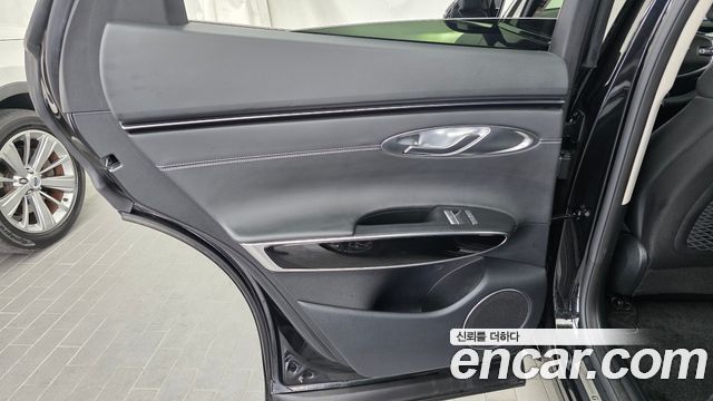 Genesis GV70 2.5T Gasoline AWD 2024 — фото 25