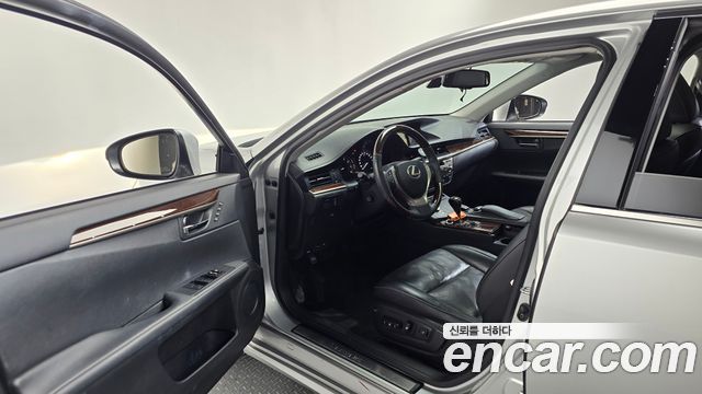 Lexus ES350 Supreme XV60 2014 — фото 10