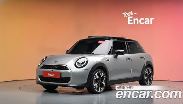 MINI Cooper S (IV) 5 Door Favoured