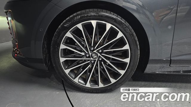 Hyundai Grandeur Hybrid (GN7) Calligraphy 2023 — фото 5