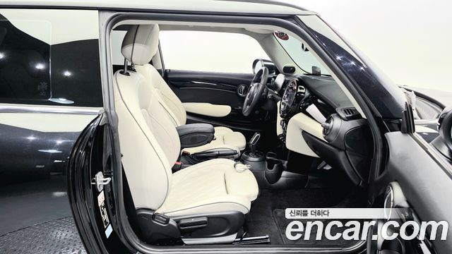 MINI Cooper S Classic Third Generation 2023 — фото 10