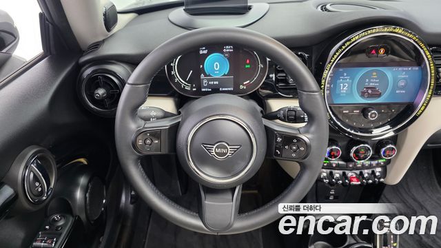 MINI Cooper S Classic Third Generation 2023 — фото 13