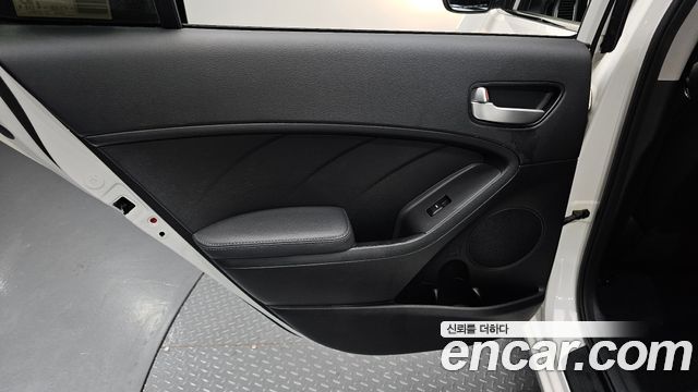 Kia K3 Trendy C Type 2016 — фото 25