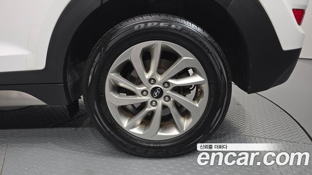 Hyundai Tucson Diesel 1.7 2WD Style 2016 — фото 21