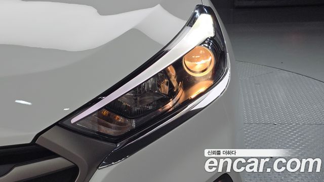 Hyundai Tucson Diesel 1.7 2WD Style 2016 — фото 22