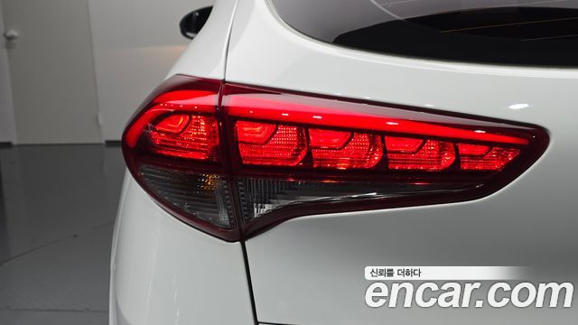 Hyundai Tucson Diesel 1.7 2WD Style 2016 — фото 23