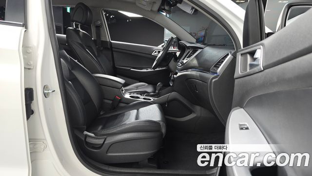 Hyundai Tucson Diesel 1.7 2WD Style 2016 — фото 26