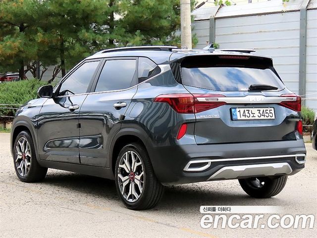 Kia Seltos Gasoline 1.6 Turbo 2WD Signature 2023 — фото 3