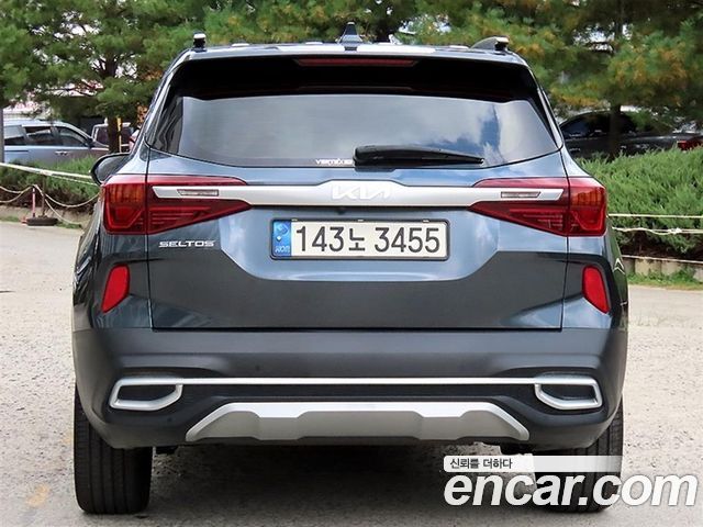 Kia Seltos Gasoline 1.6 Turbo 2WD Signature 2023 — фото 4