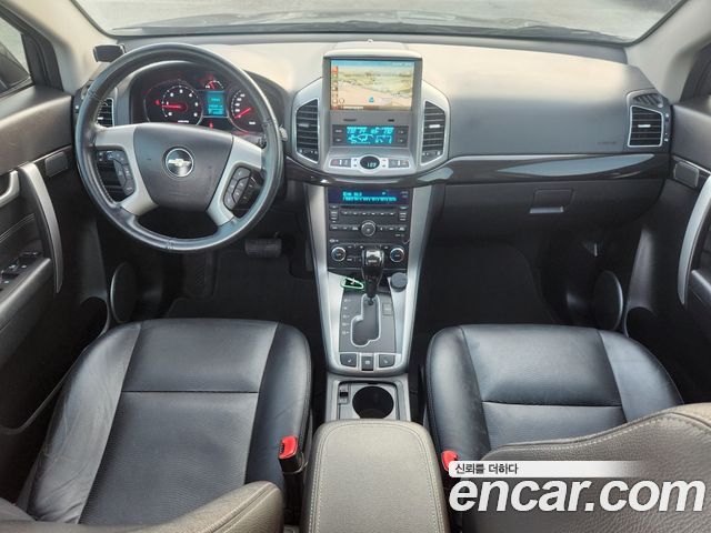 Chevrolet Captiva 2WD LTZ 2015 — фото 15