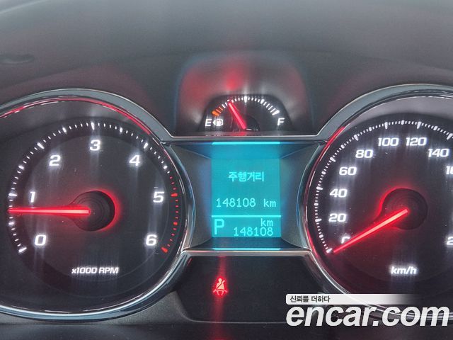 Chevrolet Captiva 2WD LTZ 2015 — фото 20