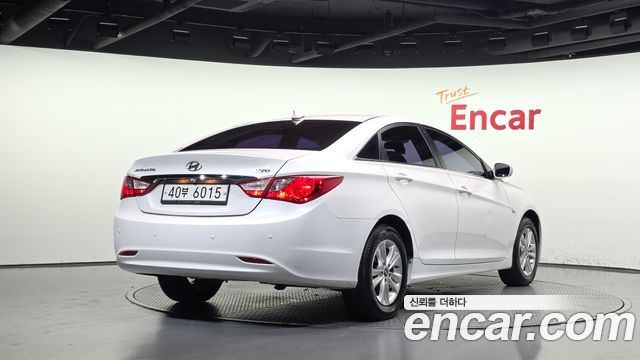 Hyundai Sonata (YF) LPi Luxury 2011 — фото 2