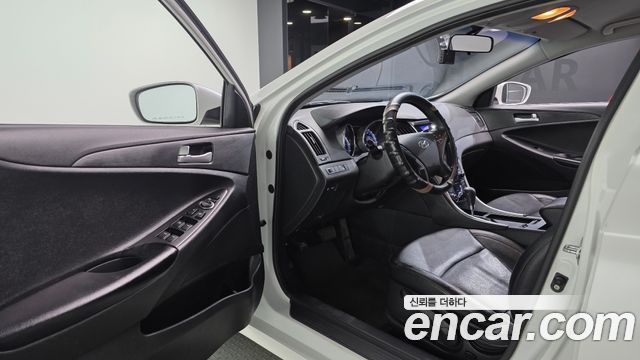 Hyundai Sonata (YF) LPi Luxury 2011 — фото 10