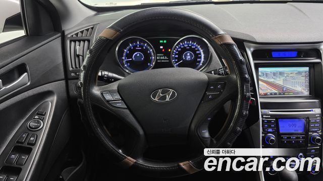 Hyundai Sonata (YF) LPi Luxury 2011 — фото 13