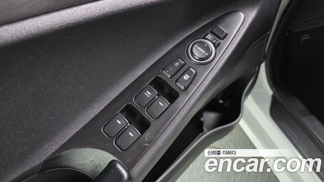 Hyundai Sonata (YF) LPi Luxury 2011 — фото 16
