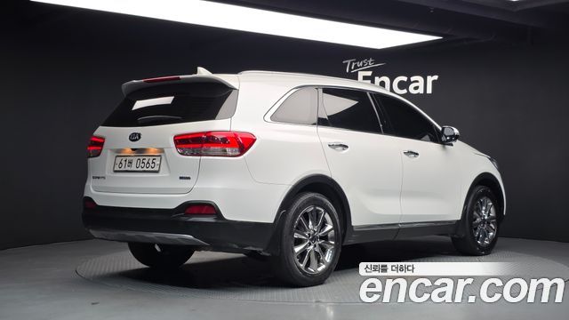 Kia Sorento Diesel 2.0 2WD Noblesse 2016 — фото 2