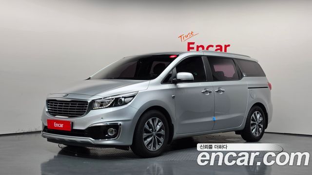 Kia Carnival 9-seater Luxury