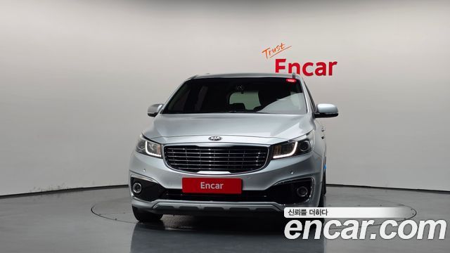 Kia Carnival 9-seater Luxury 2016 — фото 3